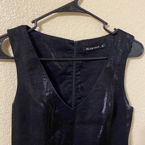 Black Halo black iridescent midi dress - Picture 3 of 4